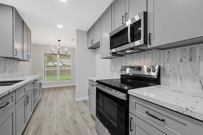 Building Photo - 23818 Lestergate Dr