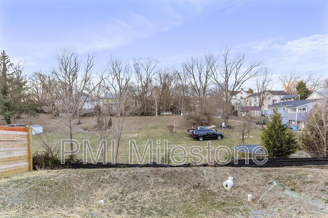 Building Photo - 530 N 3rd St
