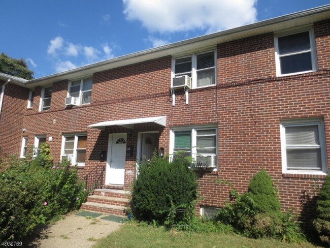 Primary Photo - 7 Carpenter Terrace S