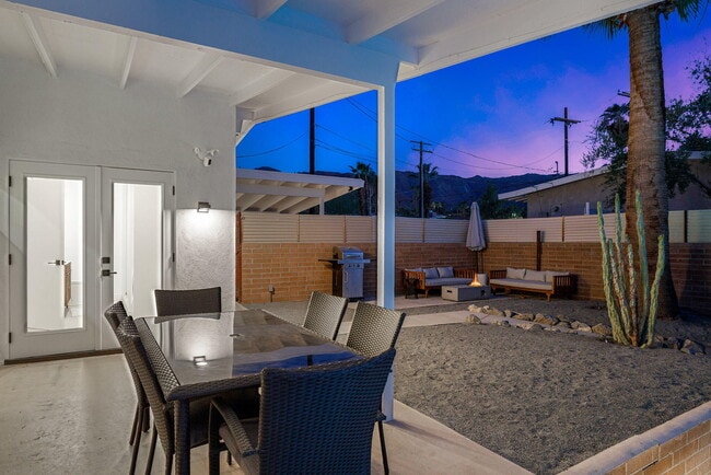 Building Photo - 38951 Bel Air Dr