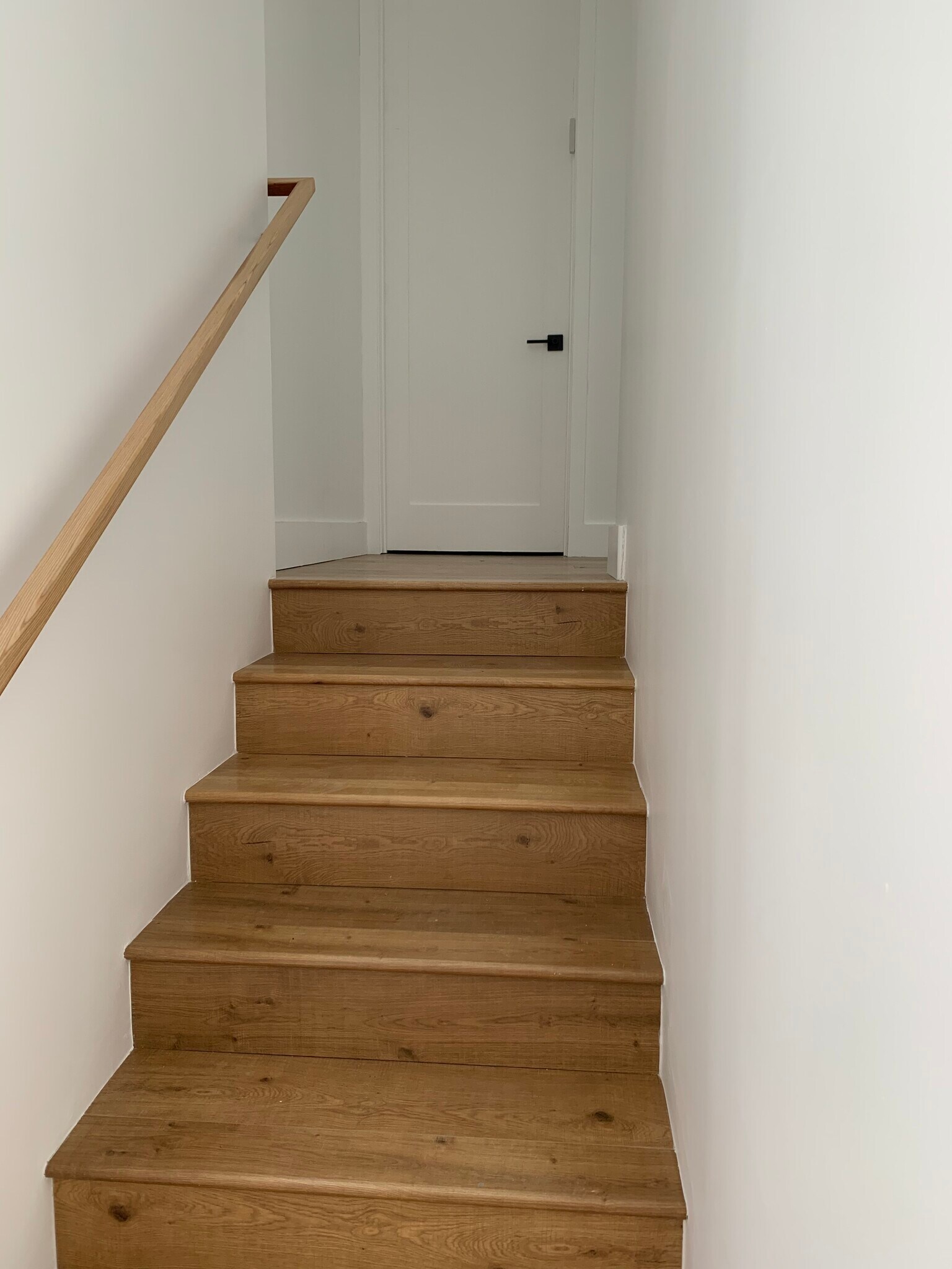 second floor - 18261 Rayen St