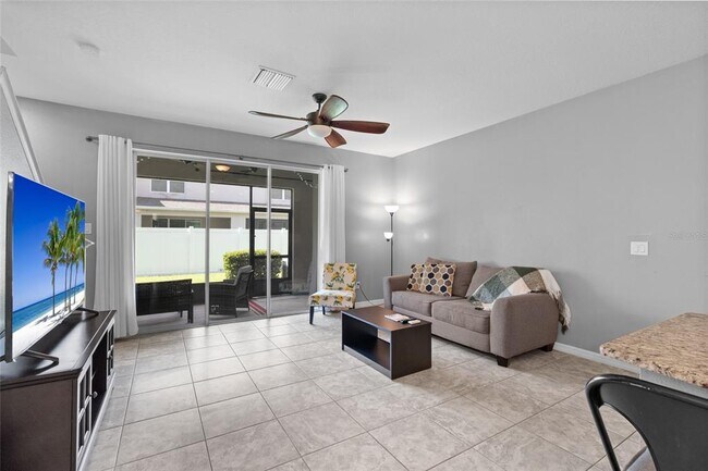 Building Photo - 10425 Red Carpet Ct