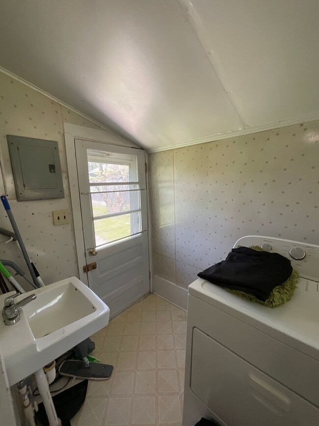 Building Photo - 1306 S Grant St