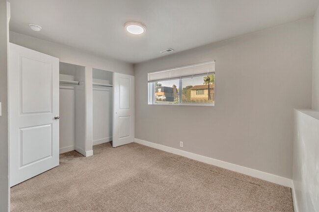 Building Photo - 3707 Kentucky Cir