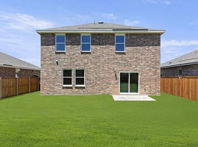 Building Photo - Stunning 3-2.5-2 in Forney ISD!