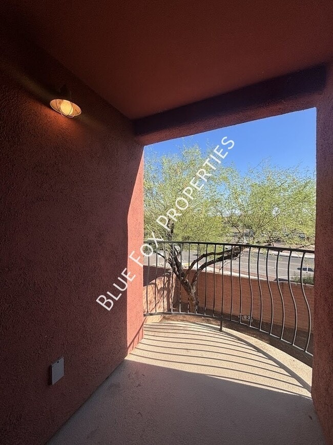 Building Photo - 322 N Hasman Dr