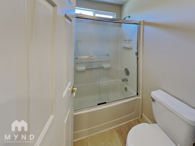 Building Photo - 695 Citadel Rd