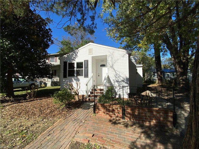 Building Photo - 519 Dunning St