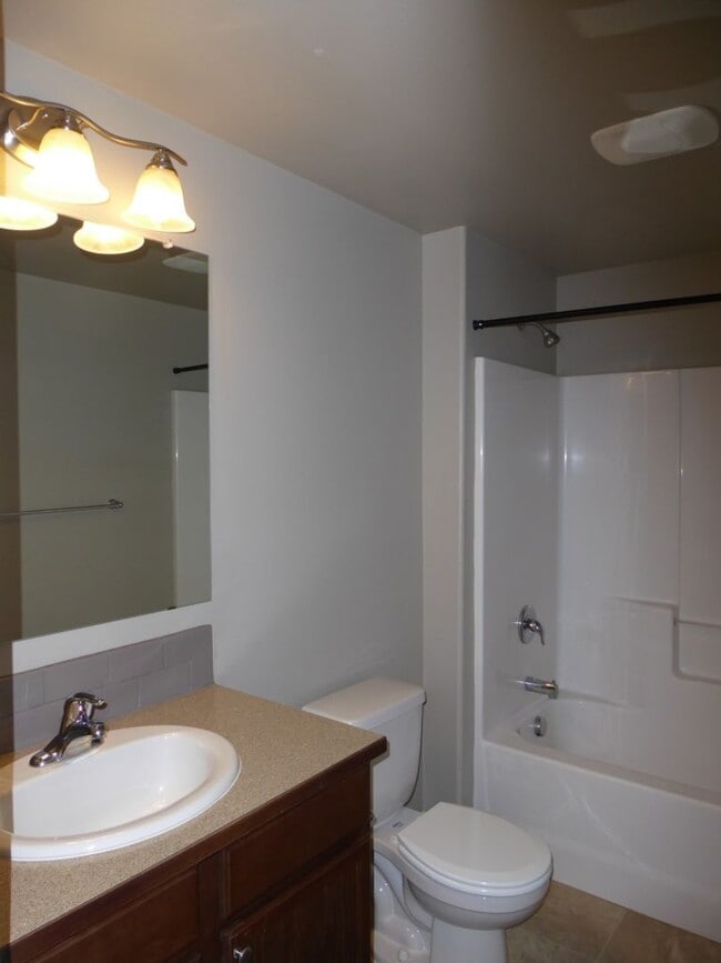 Building Photo - 21144 Darnel Ave