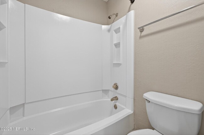 Building Photo - 100 Fairway Park Blvd