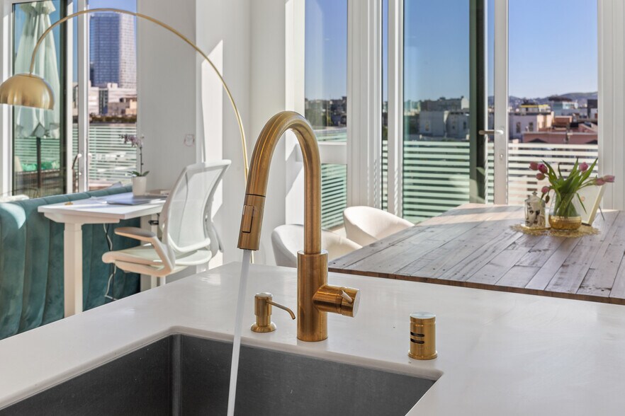 Building Photo - 555 Fulton St