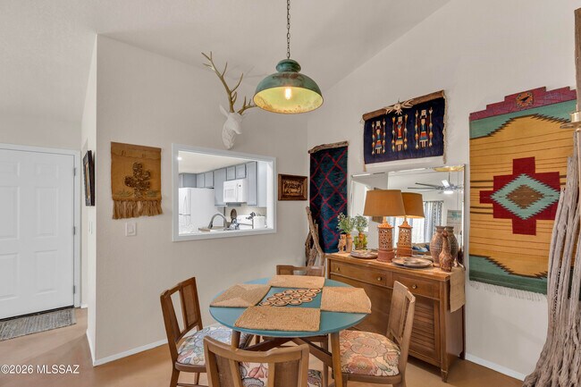 Building Photo - 2549 N Palo Santo Dr