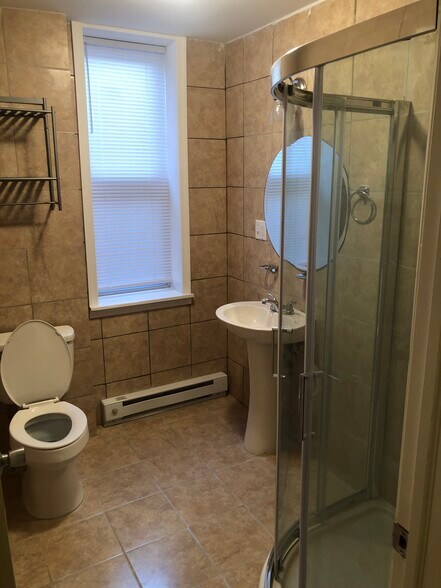 Building Photo - 1206 W Airdrie St