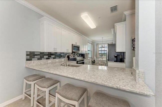 Building Photo - 16804 Vardon Ter