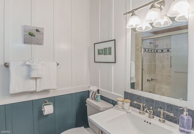 Building Photo - 3 br, 2.5 bath House - 3875 The Hideout