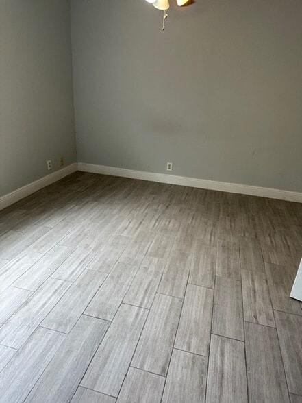 Building Photo - 2986 S University Dr