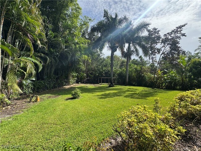 Building Photo - 5071 Coral Wood Dr