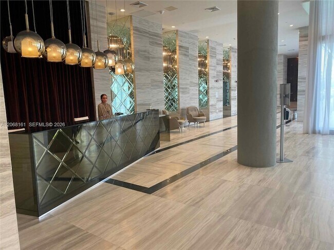Building Photo - 2000 Metropica Wy