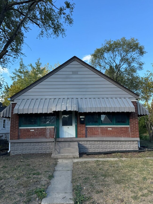 Primary Photo - Southeast Indy - 2 BR home