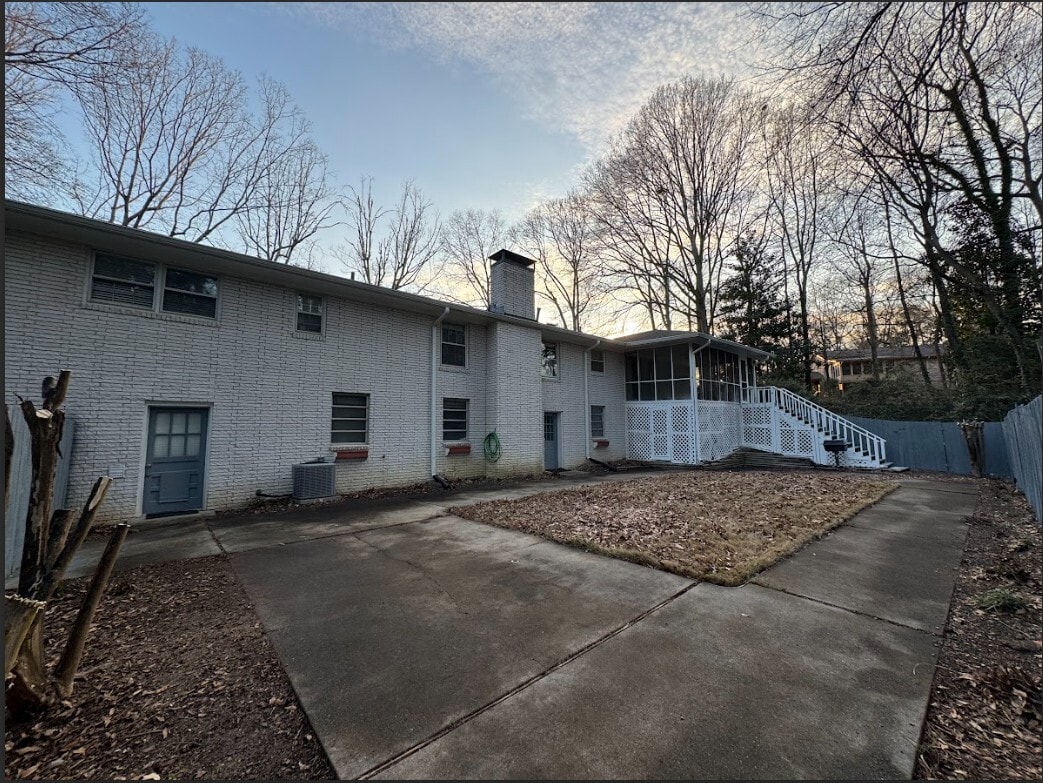 Back of the House - 2475 Freydale Rd SE