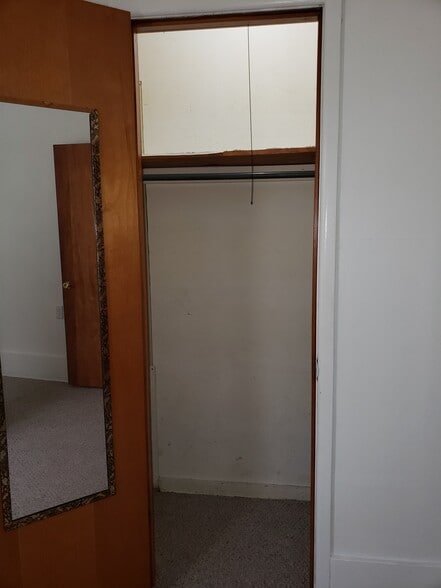 Building Photo - 208 Herbert Ave