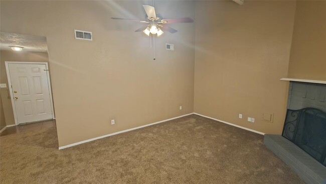 Building Photo - 19450 Cypress River Dr