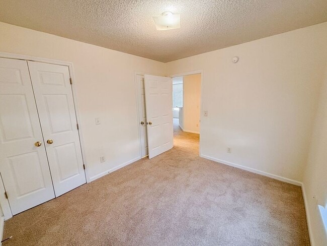 Building Photo - 227 Hardee Ave