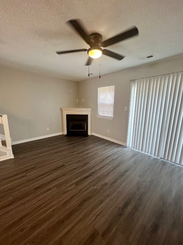 Building Photo - 293 Malamute Ln