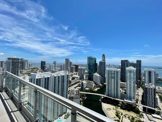 Building Photo - 92 SW 3rd St