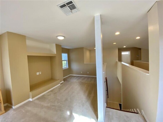 Building Photo - 74 Burnt Pine Dr