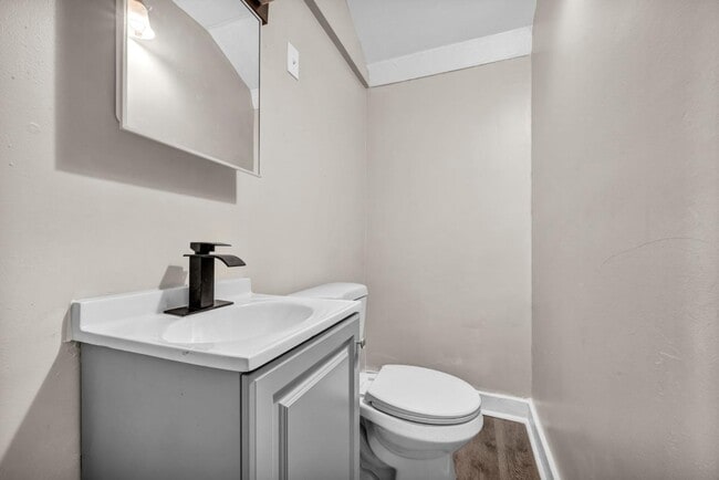 Building Photo - 10920 Granger Rd