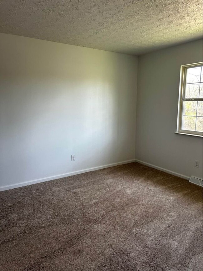 Building Photo - Green Acres - 4963-4967