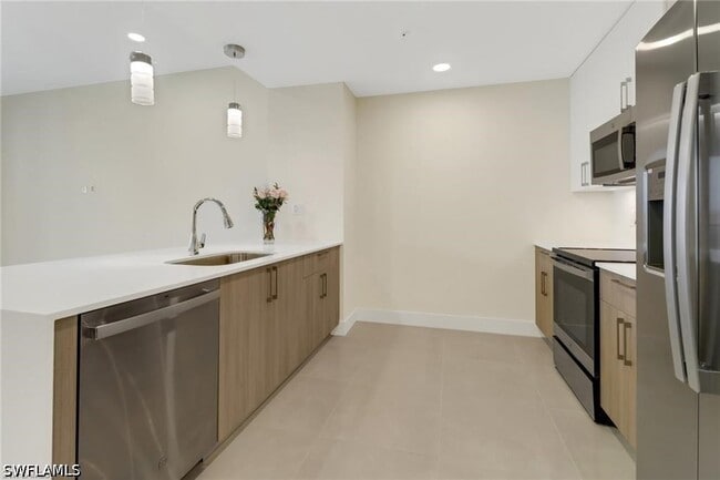 Building Photo - 26600 Rosewood Pointe Dr