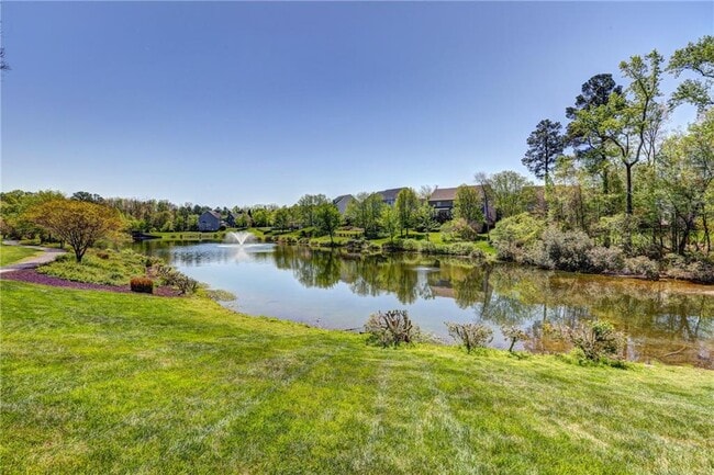 Building Photo - 4620 Twin Hickory Lake Dr