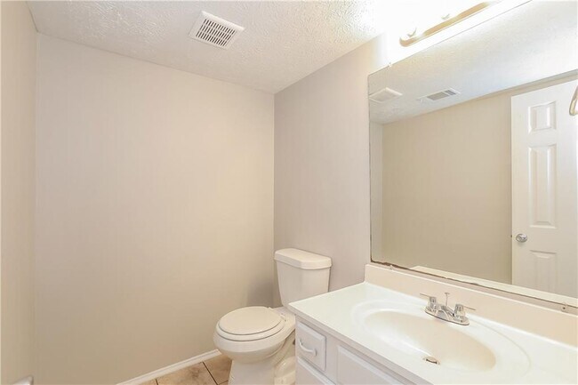 Building Photo - 442 Sherwood Oaks Rd
