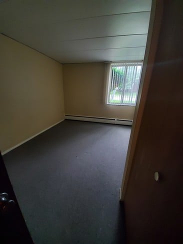 Building Photo - Velvel Apartments 3rd Floor available