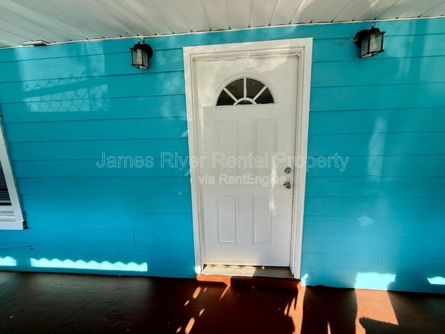 Building Photo - 900 Polk St