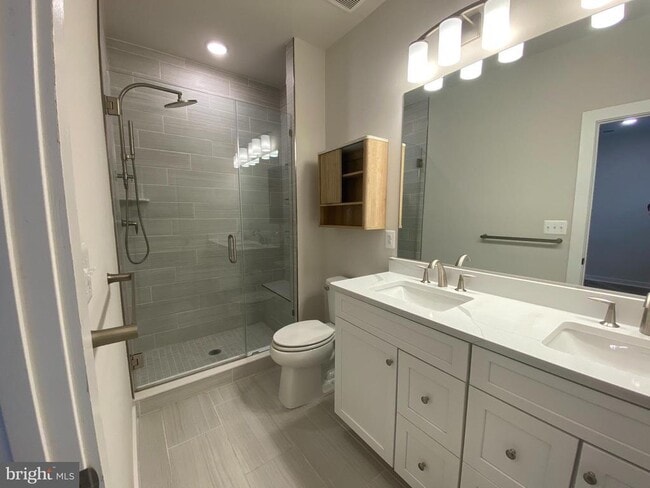 Building Photo - 16356 Columbus Ave