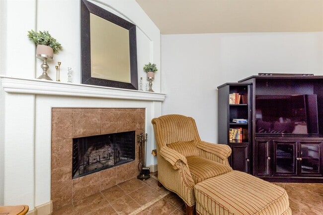 Building Photo - 63 Sagamore Ridge Pl