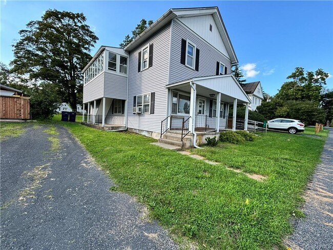 Building Photo - 8 Gregory Rd