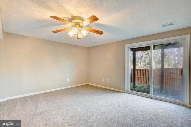 Building Photo - 2530 Log Mill Ct