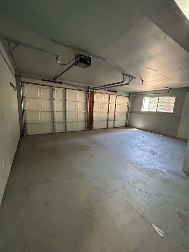 Building Photo - Updated Carmel Valley Home For Rent