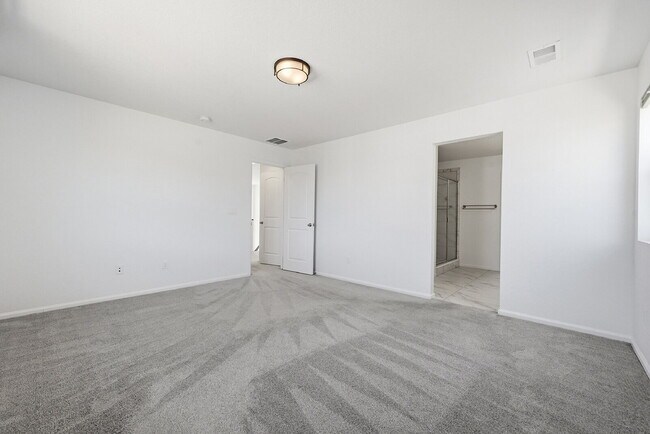 Building Photo - $2,940.95- 3-bed, 2.5 bath home in Aurora