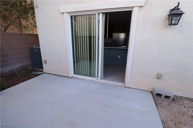 Building Photo - 5940 Feral Garden St