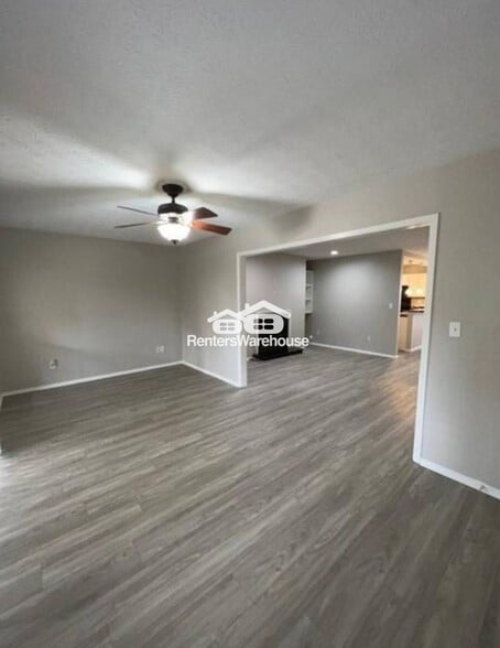 Primary Photo - 401 Wynnes Ridge Cir SE