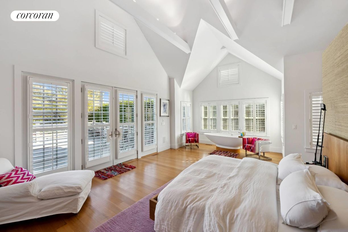 Building Photo - 50 Mecox Bay Ln