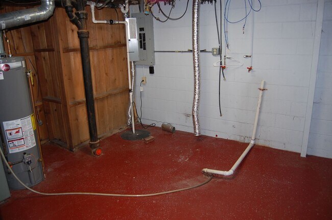 Building Photo - 4630 Starr St