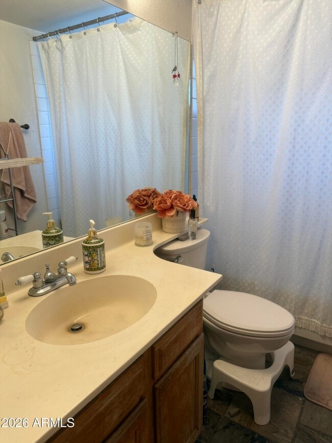 Building Photo - 7300 N Dreamy Draw Dr