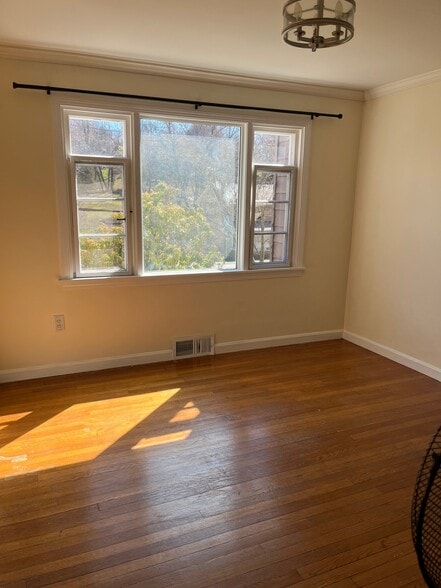 Building Photo - 169 PA-68
