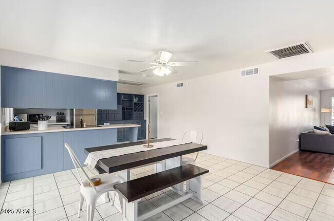 Building Photo - 2351 E Pebble Beach Dr